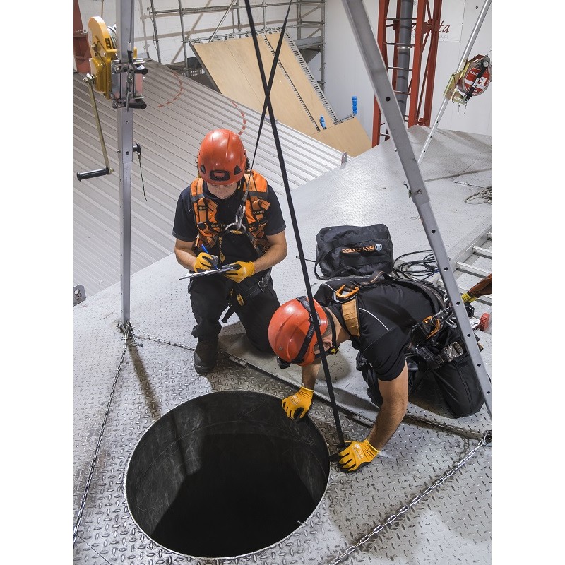 Trabajos en espacios confinados