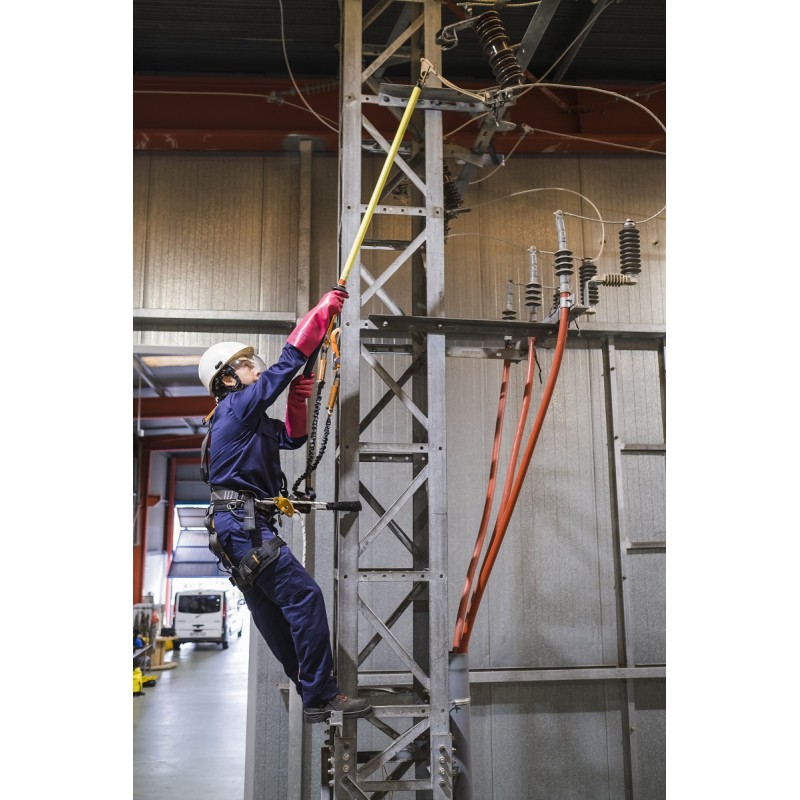 Trabajos en altura en el sector eléctrico